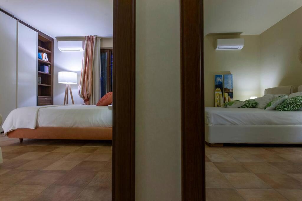 Spaziosa Villa Con Piscina E Giardino, Polignano A Mare Exterior foto